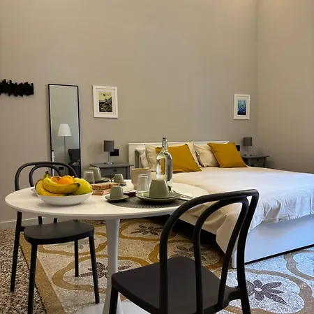 B&B Genova Holiday Couette-café Gênes