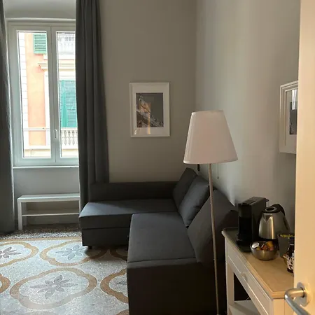 B&B Genova Holiday Couette-café *