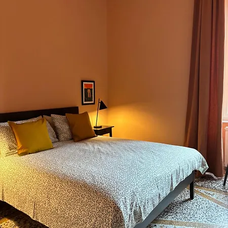 Couette-café B&B Genova Holiday *